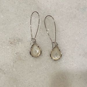 Kendra Scott mother of pearl drop
